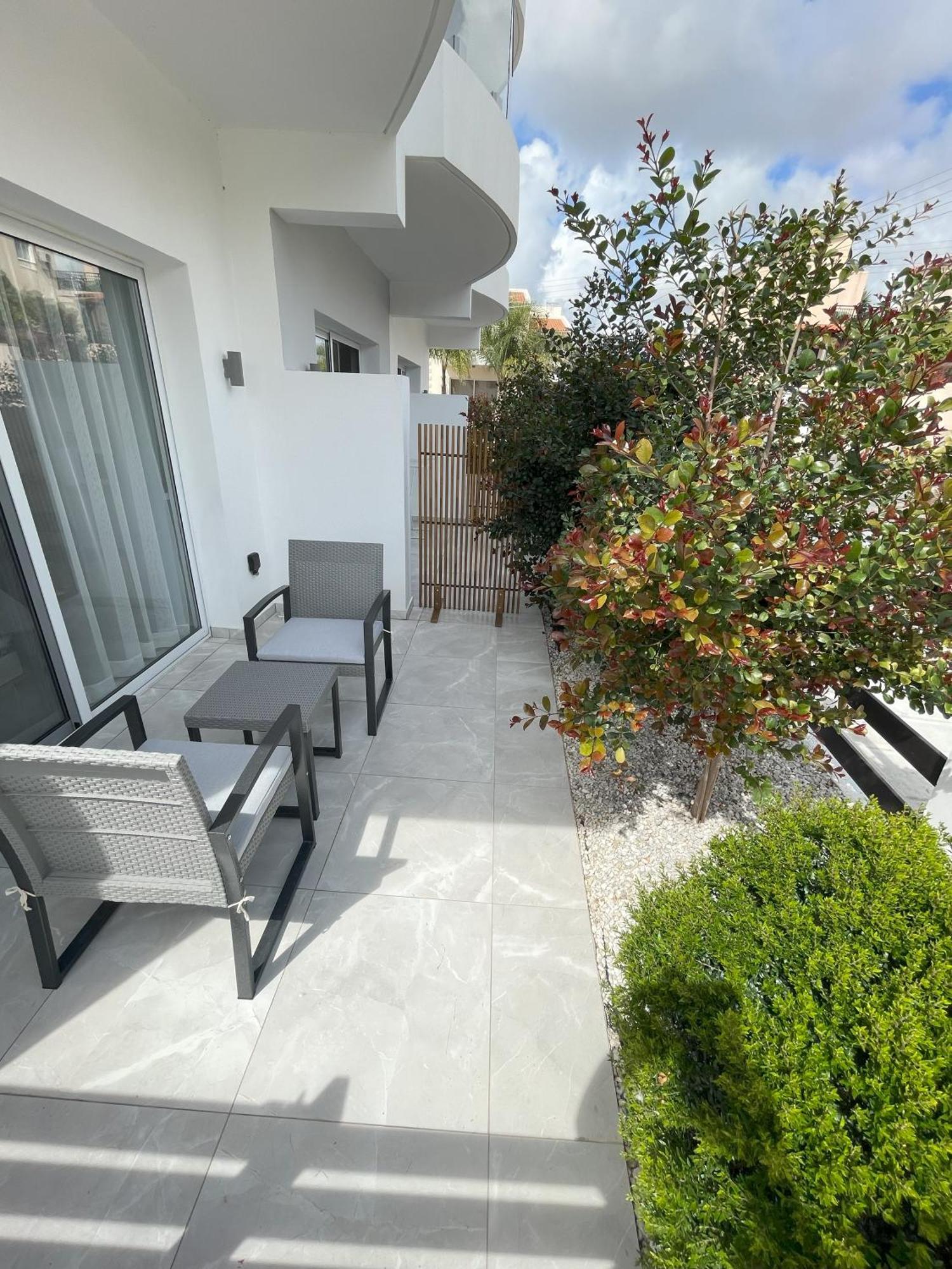 Arf Apartments - With Jacuzzi At The Complex Emba Εξωτερικό φωτογραφία